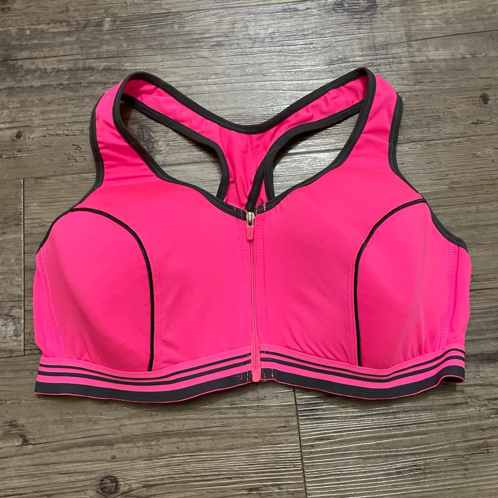 NWOT- Bally Total Fitness Sports Bra